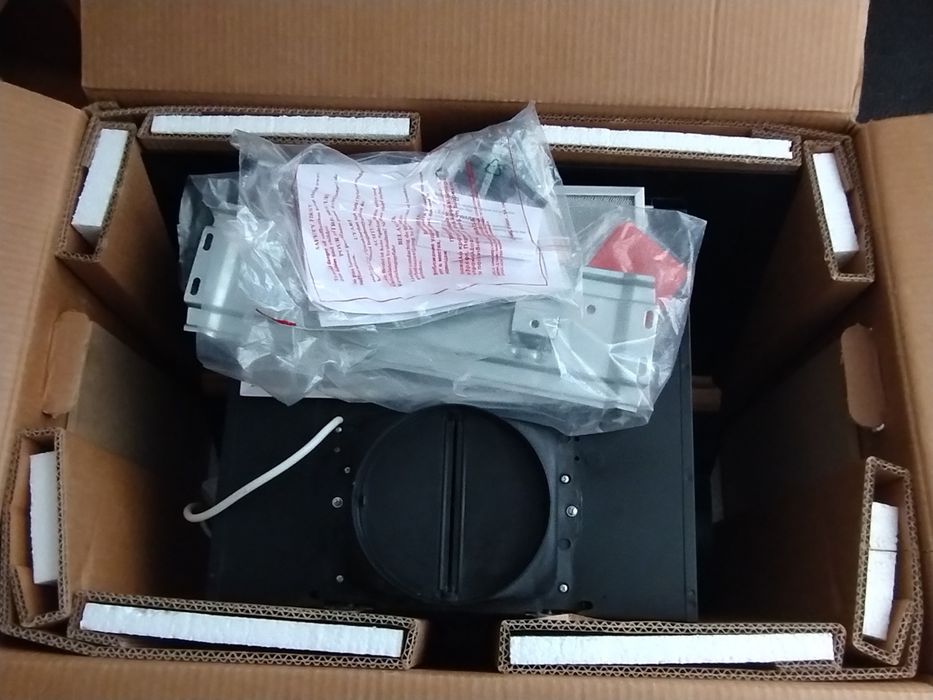 Vând Hota Bosch DWK065G60