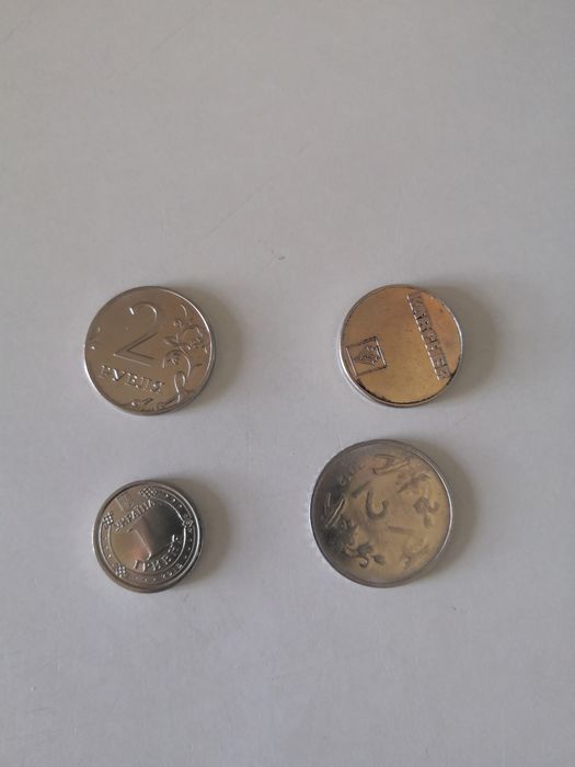 Продам срочно монеты.