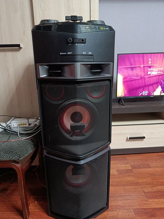 Продам музыкальный центр LG XBOOM OJ98
