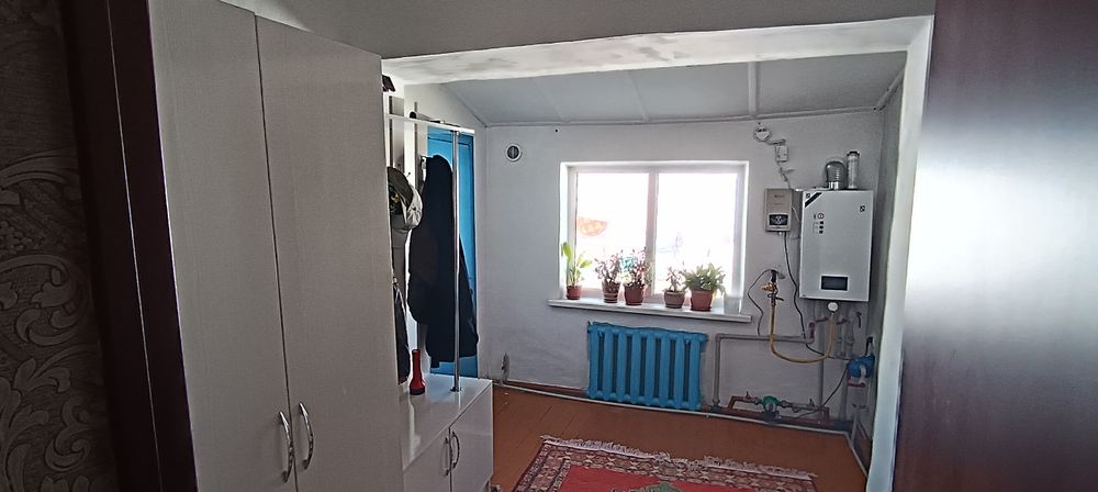 Үй сатылады. Келіп көріңіздер.