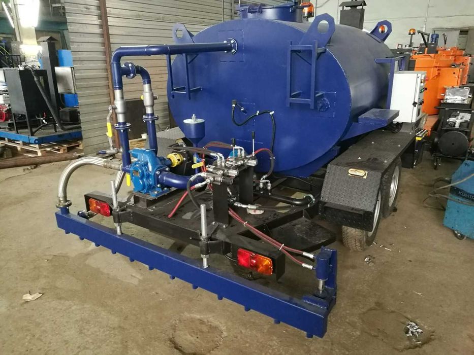 Прицепной гудронатор