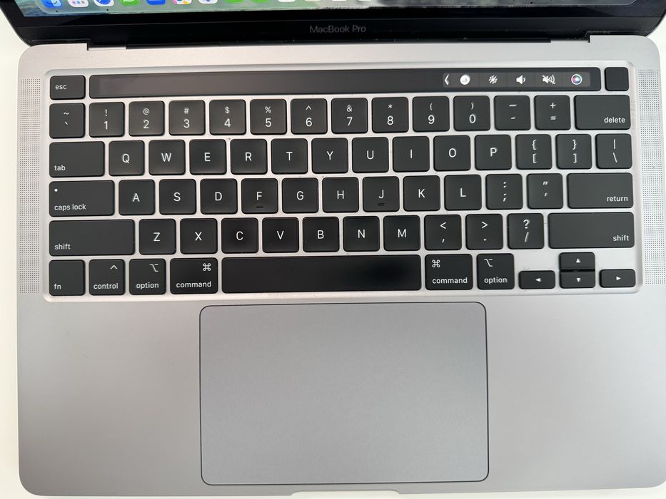 Macbook Pro 13" 2020 i5 16GB 512SSD