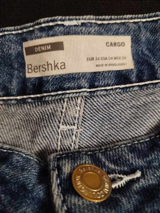 Джинсы Bershka размер 36