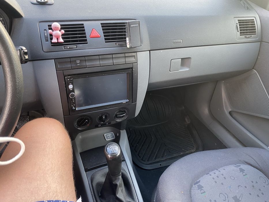Vând Skoda Fabia