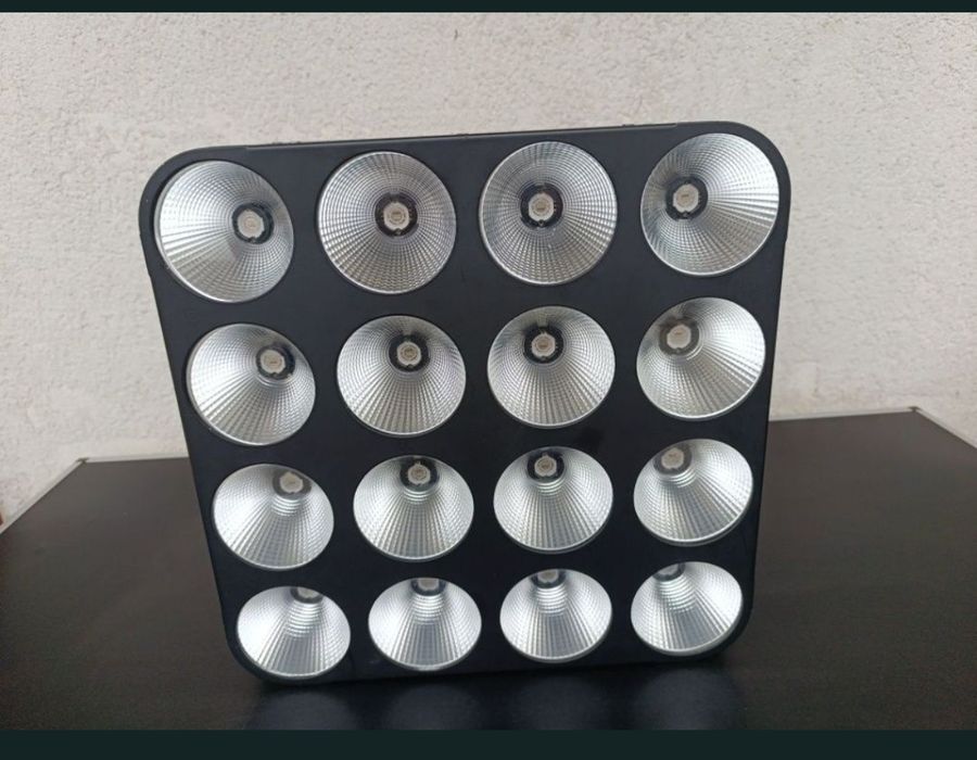 lumini led blinder matrice rgb 16 x 30w