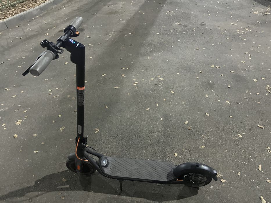 Электросамокат Ninebot