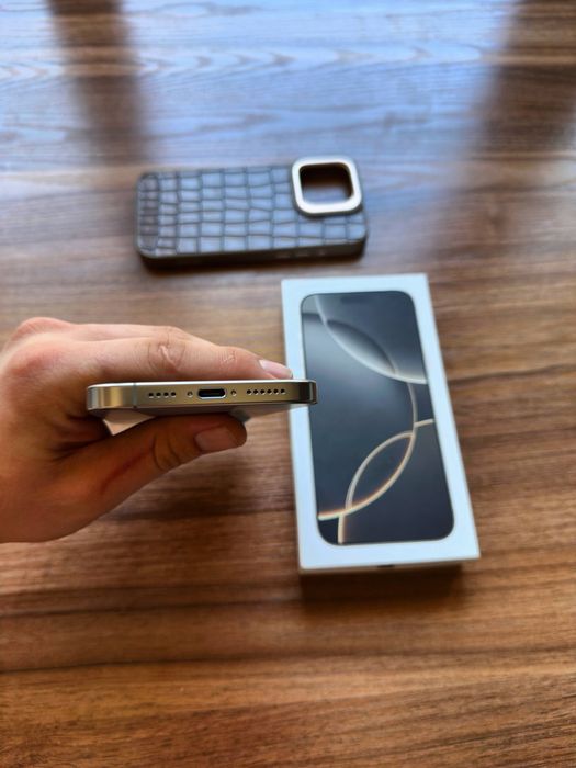 Iphone 16 pro max 1 Tb Natural Titan ideal sotiladi srochno!