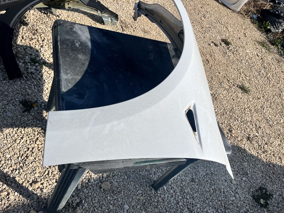 Преден капак с панти, калници и врата за tesla model Y/3