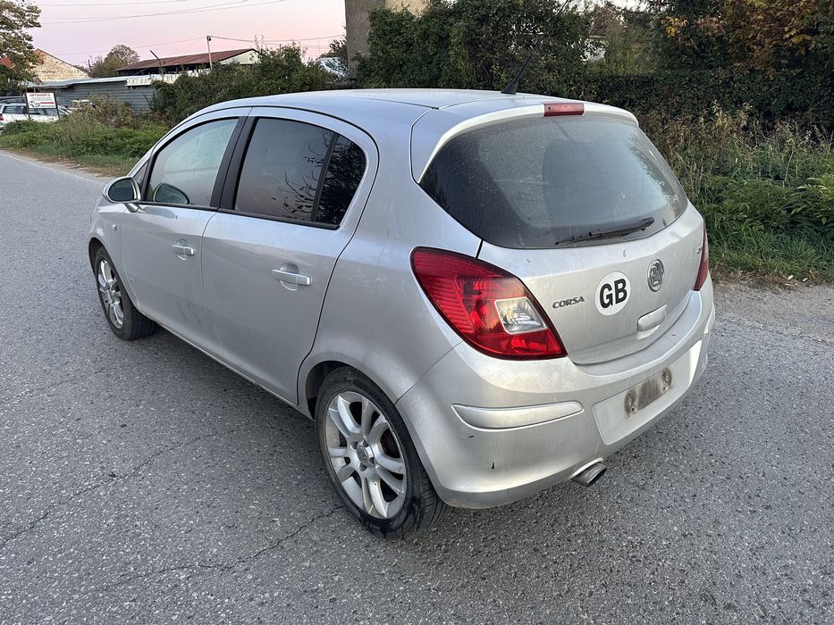 Opel Corsa 1.3 CDTi на части