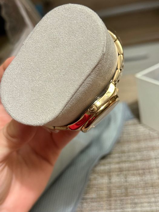 Дамски часовник Michael Kors MK6604, благородна стомана, розово злато