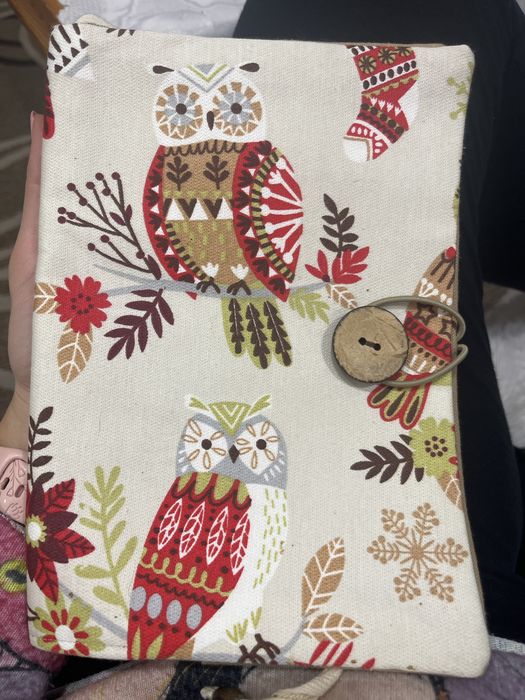 Дрехи за книги! Много красиви!