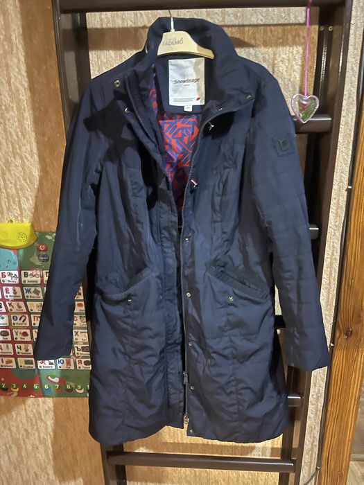 Продам женскую куртку