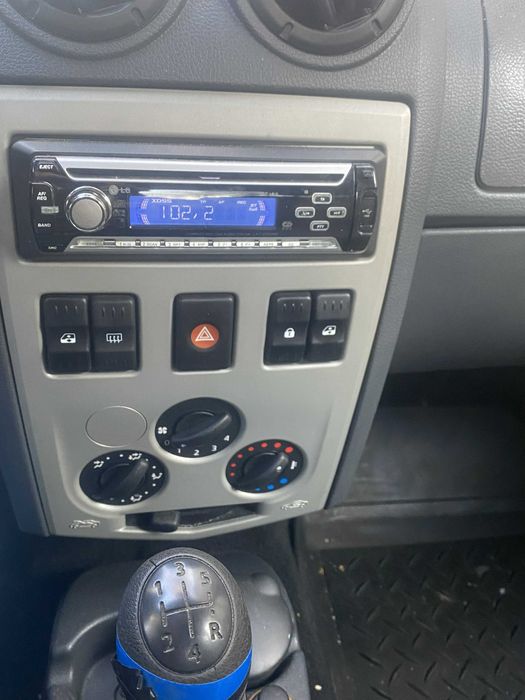 DACIA LOGAN benzina 2007 preference ABS +