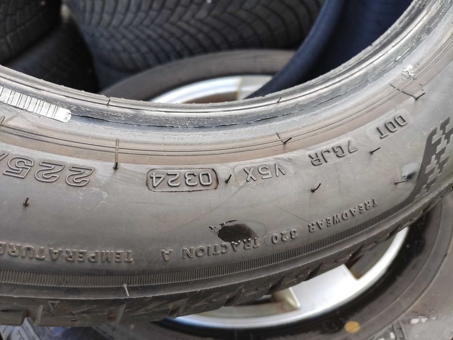 2бр Летни гуми 225 50 17 - Bridgestone - DOT 2024