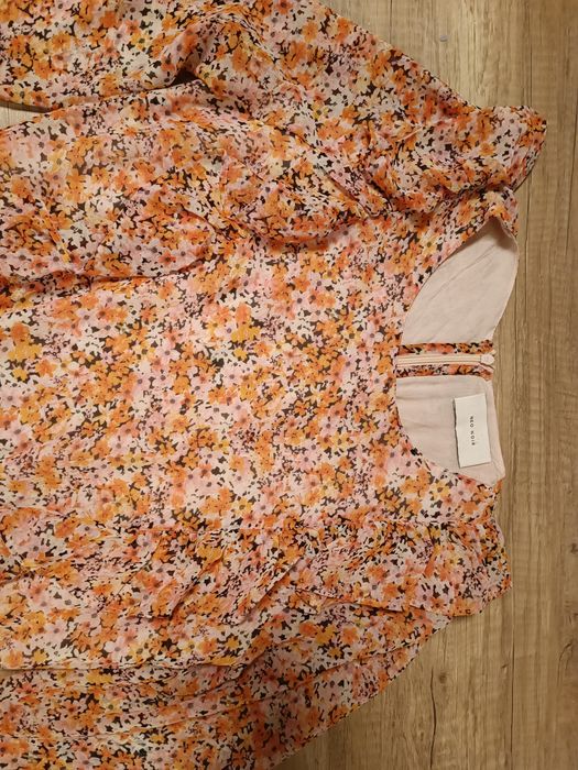 Rochie înflorată Neo Noir
