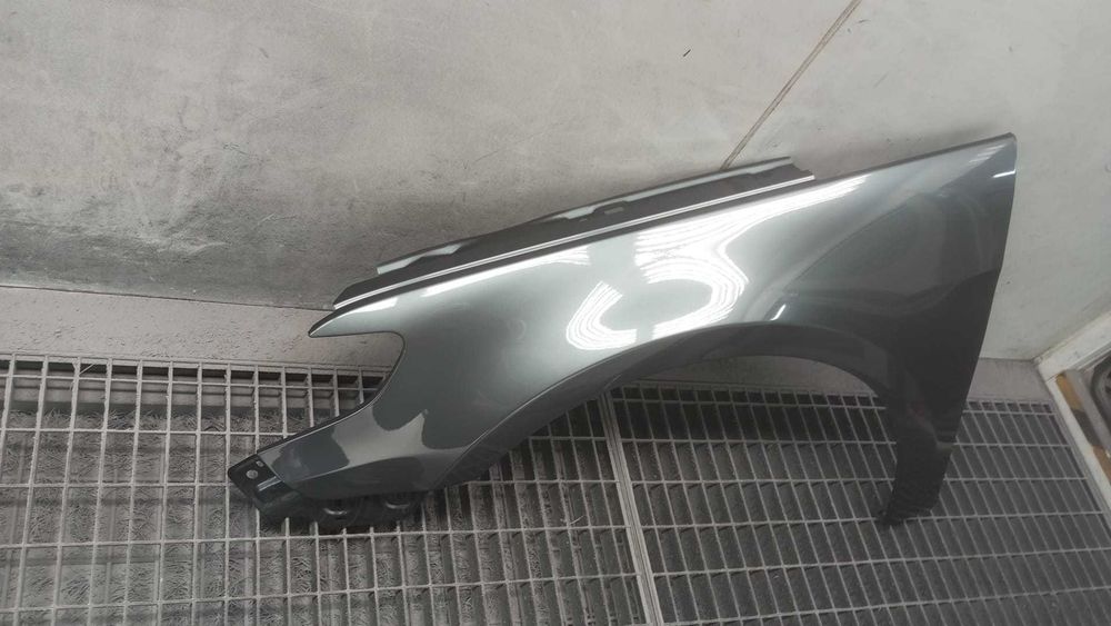 Aripa Fata Stanga VW Passat CC 2008-2012 (LK7X (Gri Inchis))