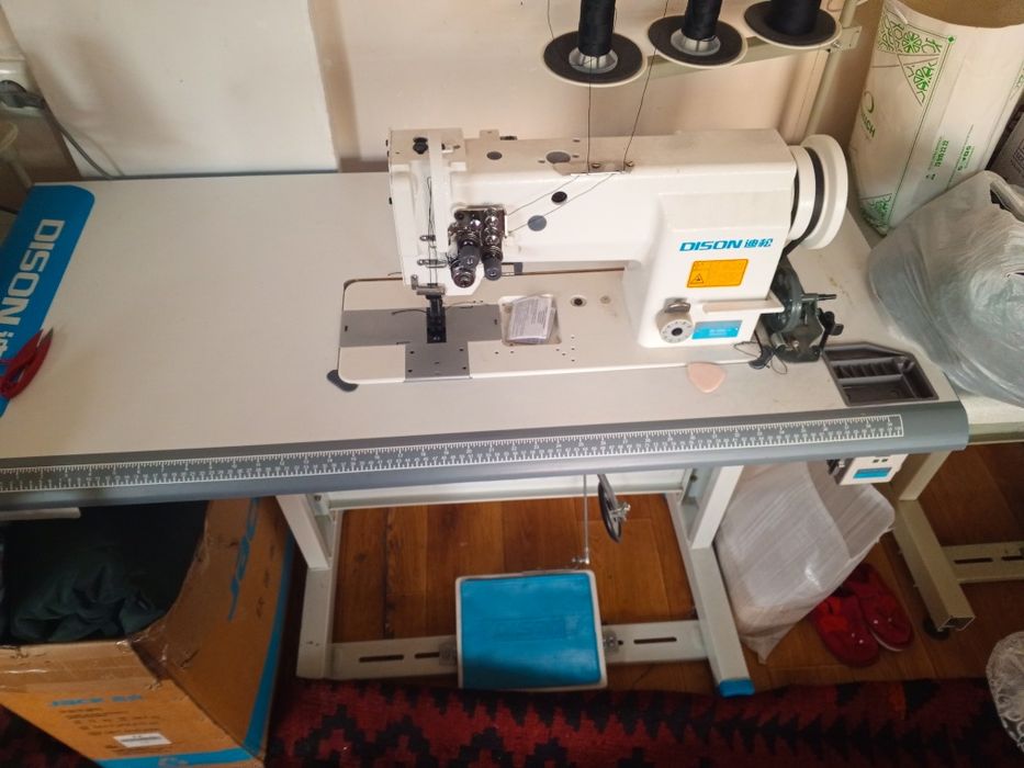 Tikuv moshinasi sotiladi,yangi,karobka dakumentlari bor