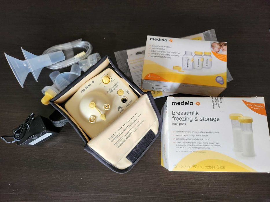 Двойна двуфазна електрическа помпа за кърма MEDELA