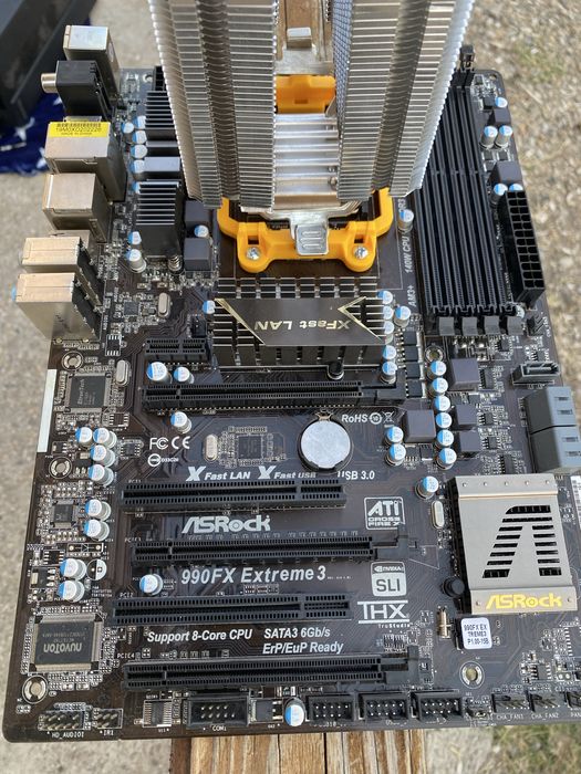 Vand placa de baza asrock 990 fx extreme3