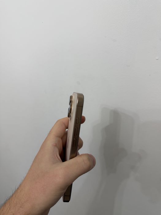 Iphone 16 pro 128 gb 90% емкость