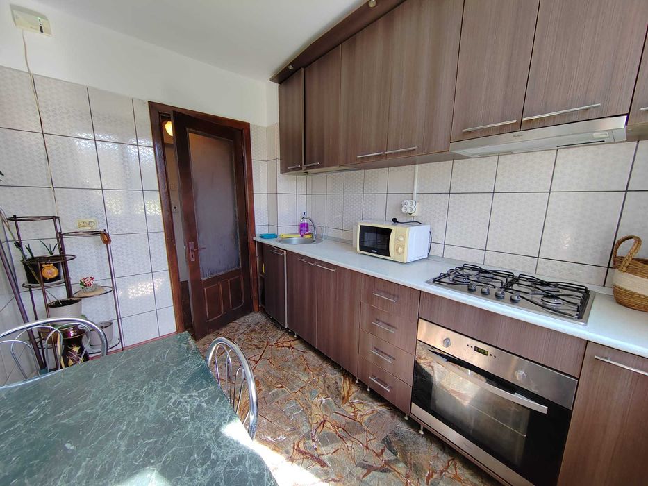 Proprietar inchiriez AP. 2 camere (prima inchiriere), 2 min metrou Costin Georgian