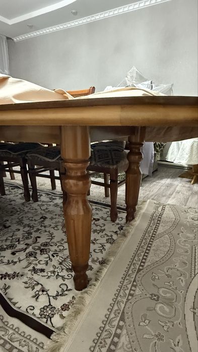 Продам Стол на зал