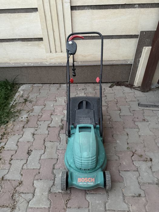Газонокосилка bosch электричкская