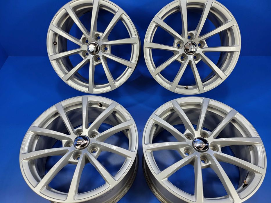 Super Oferta!!  Vand jante foarte usoare R17 ca NOI pt Skoda Octavia-S