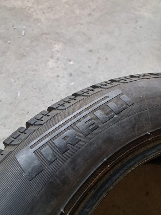 2 anvelope M+S 185 65 r15 Pirelli