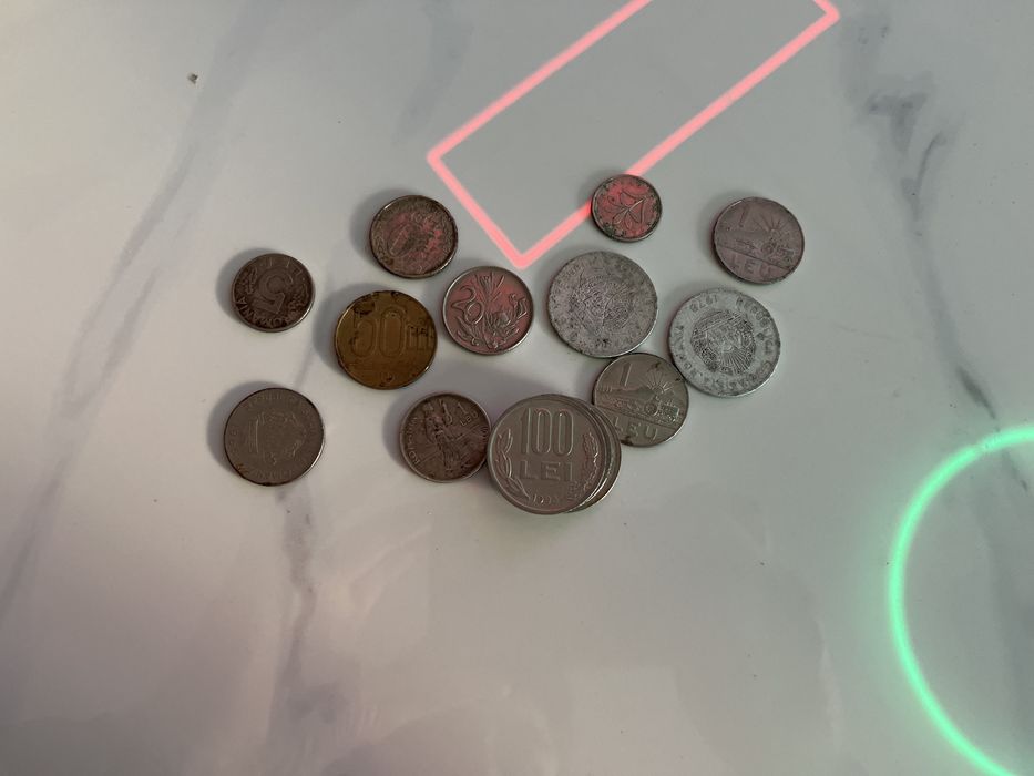 vand monede vechi pentru colectie
