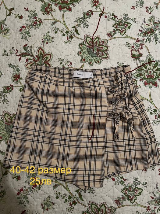 Маркови поли 40, 42 размер