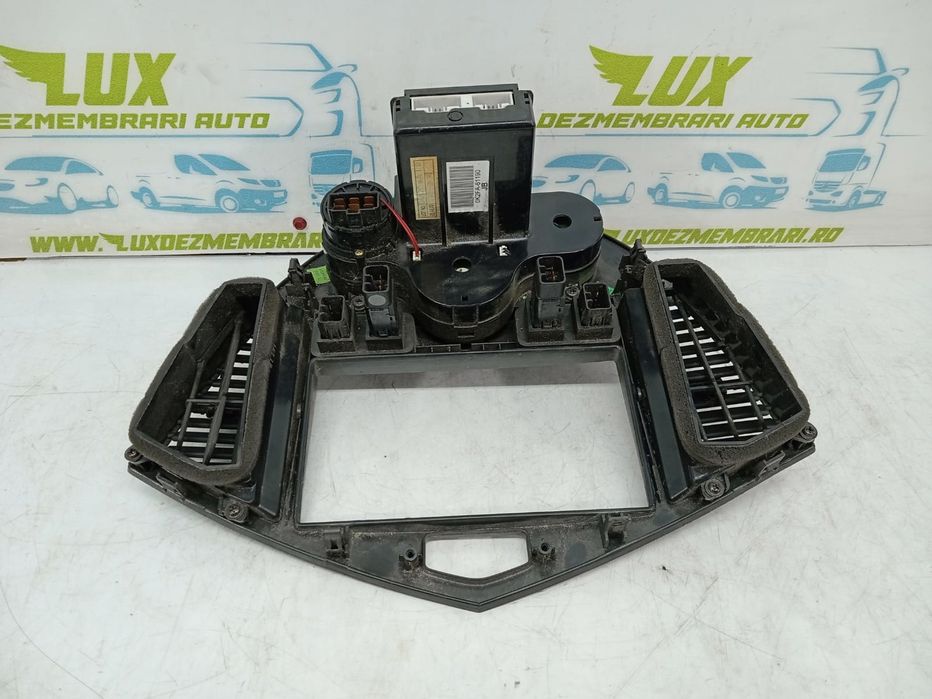 Panou clima cu grila aer 0k2fa-61190 Kia Carens 2 (2002 - 2006)