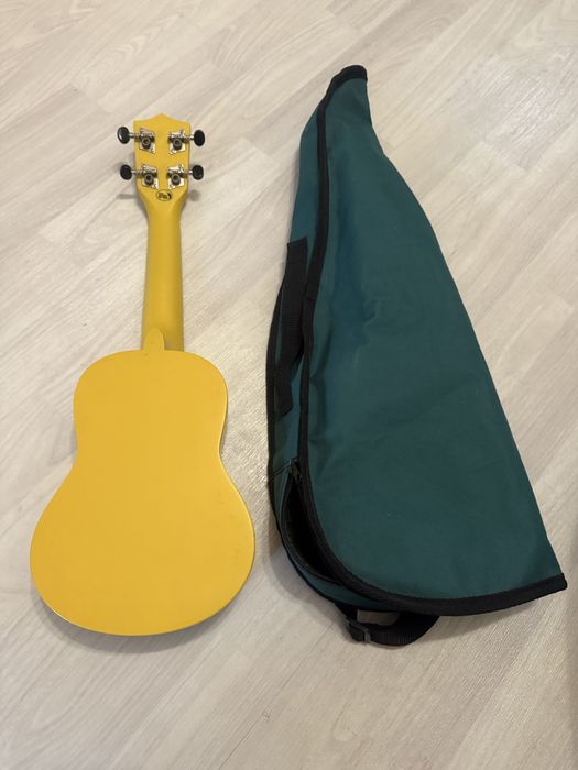 Гитара маленькая детская