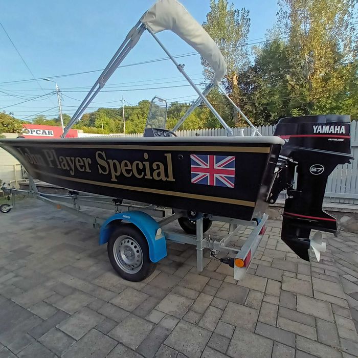 Barca , motor , peridoc inmatriculate