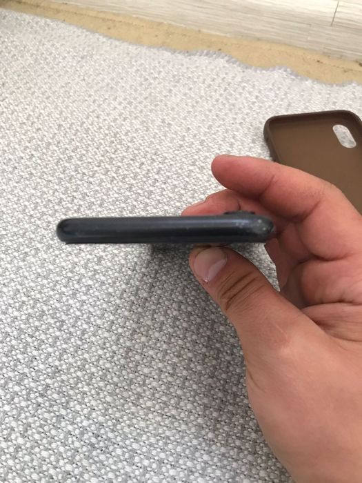 Продам айфон XR без каробки