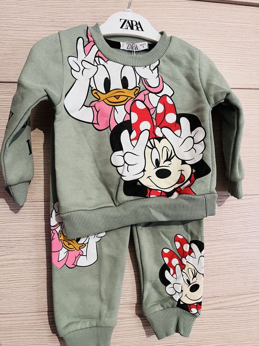 Продам костюмы детские