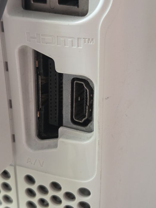Xbox 360 + 2 controllere
