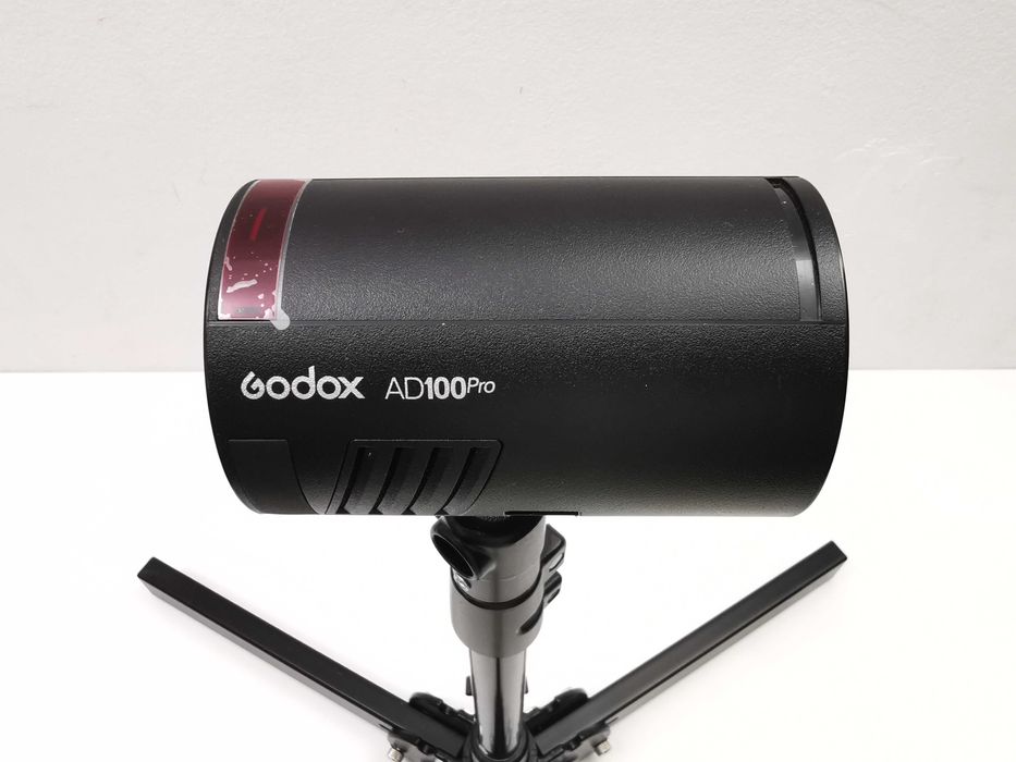 Преносима светкавица Godox AD100 Pro