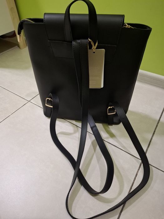 Дамска  черна раница