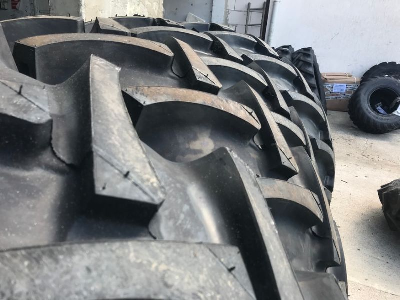 cauciucuri noi diagonale de tractoare 14.9-28 cu 8ply rating r28 XYT8