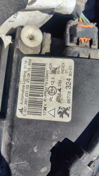 Ляв фар peugeot 308 t9 1.6 BlueHDI 120hp