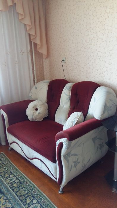 Продам диван -тройка