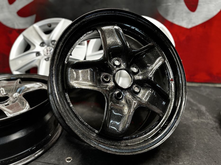 Фолксваген VW структурни метални джанти с ОРИГИНАЛНИ тасове 16 цола