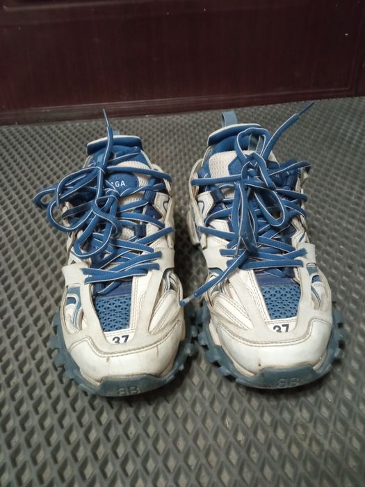 Balenciaga track 2