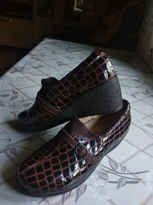 Женские  туфли .