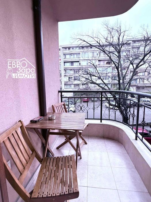 Просторен, обзаведен апартамент за продажба на метри от Жабките