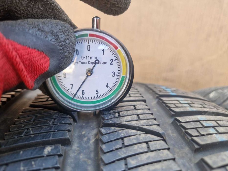 2 Pirelli R20 295/30 Зимни гуми  DOT4318