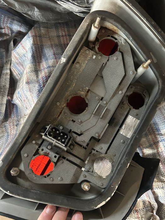 Продам задние фанари на бмв е36