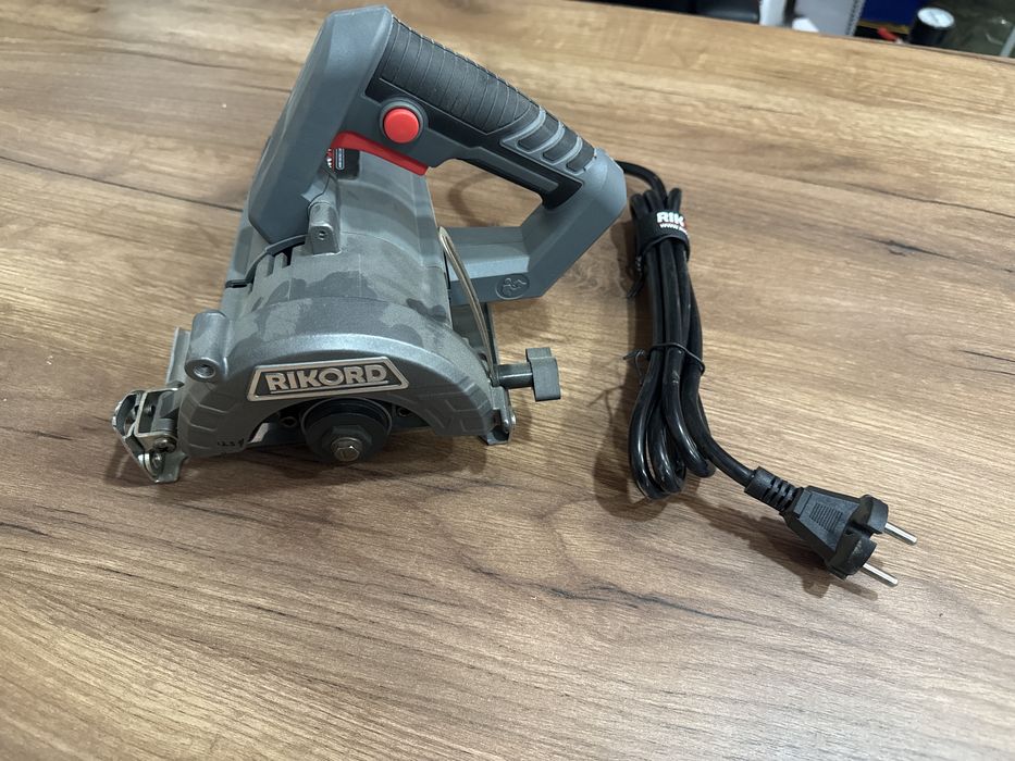 Пчелка “Rikord” 185мм. циркулярка. пила циркулярная
