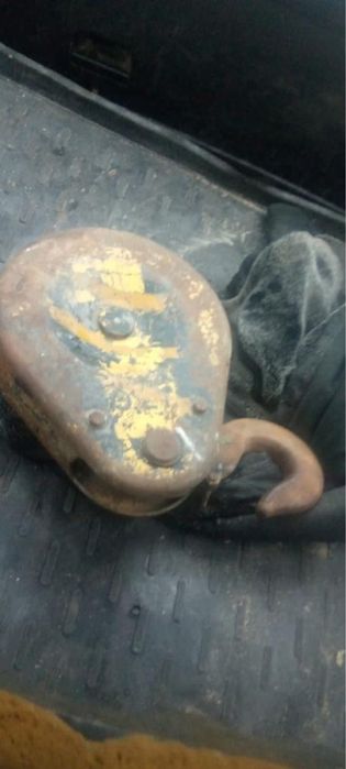 Гак редуктор тельфер крюк